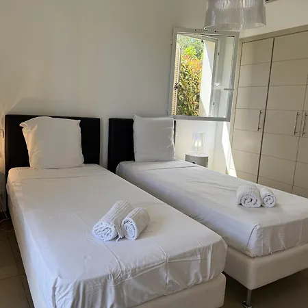 Apartment T4 Cote N6 Face A La *