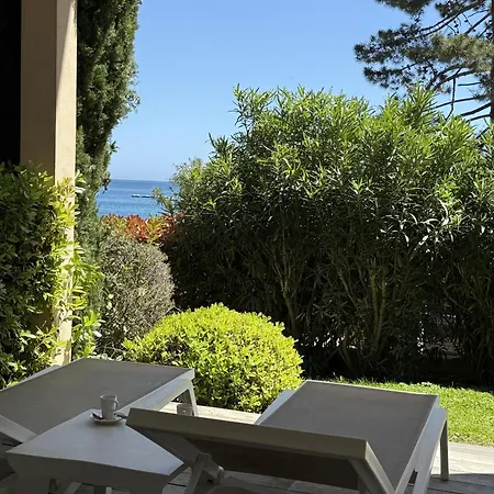 Apartment T4 Cote N6 Face A La *