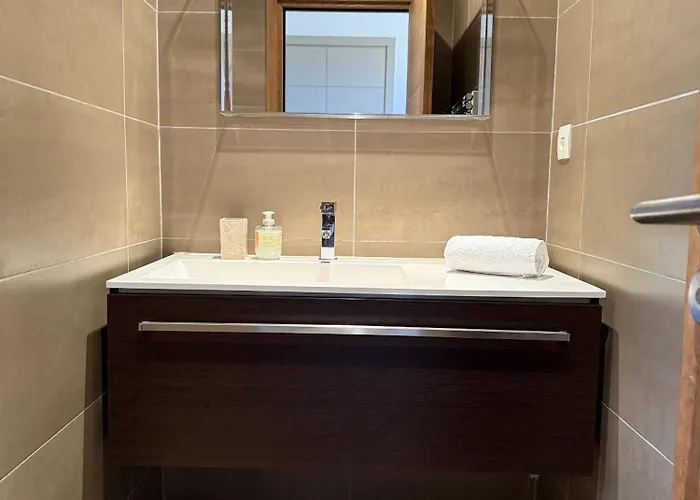 Appartement T4 Cote N6 Face A La